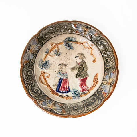 VINTAGE FRENCH MAJOLICA PLATE WITH BOY AND GIRL