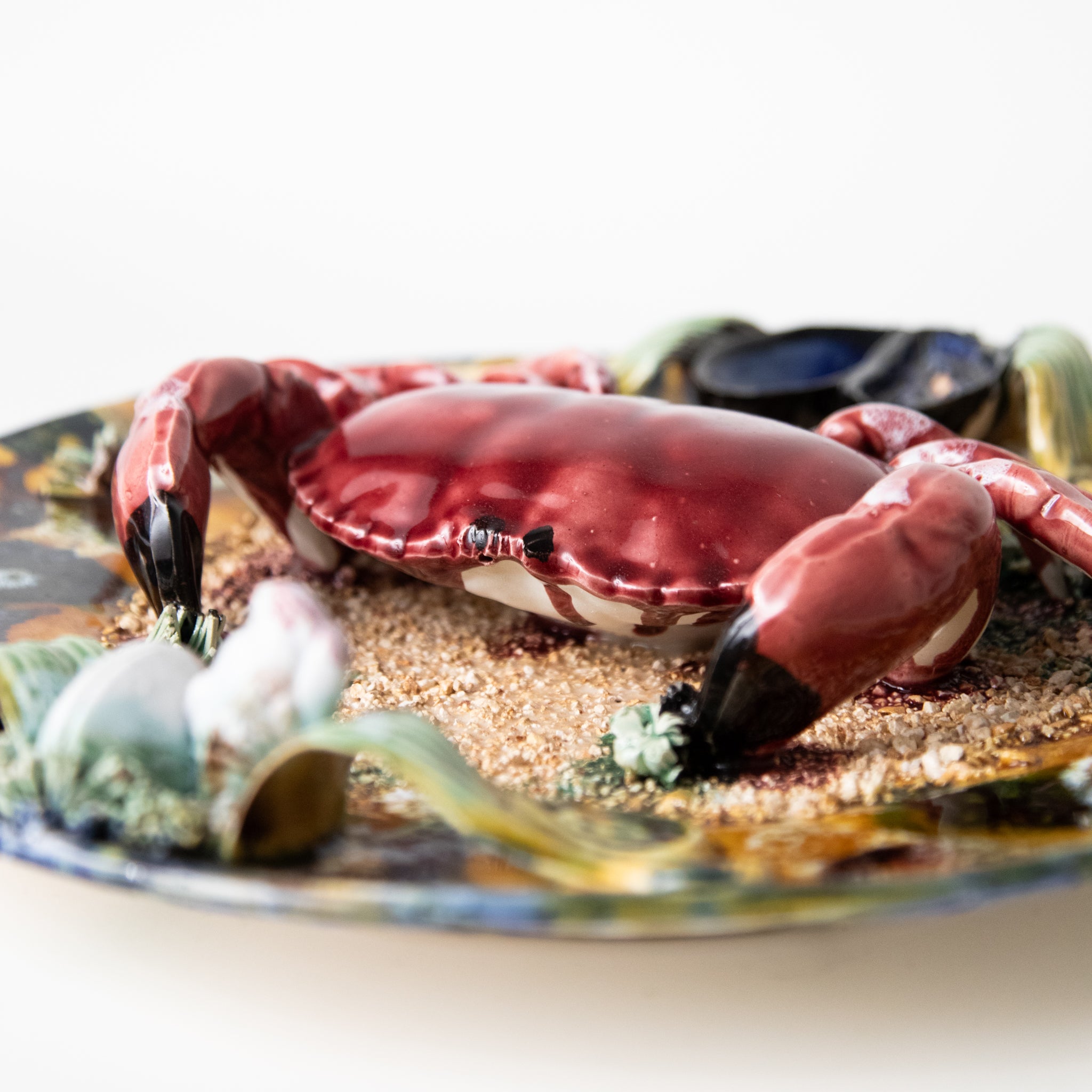 VINTAGE CIRCA 1940/50, XLRG CRAB TROMP L'OEIL PLATE 