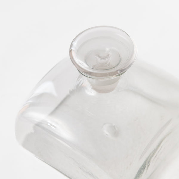 LOW TEXTURED BLOWN GLASS DECANTER
