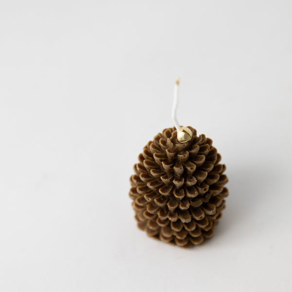 PINECONE CANDLE
