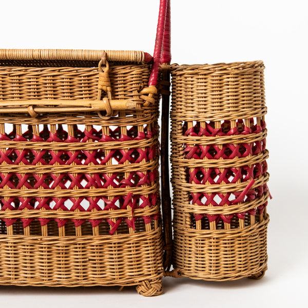 WICKER PICNIC BASKET WITH RED STRIPES
