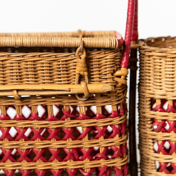 WICKER PICNIC BASKET WITH RED STRIPES
