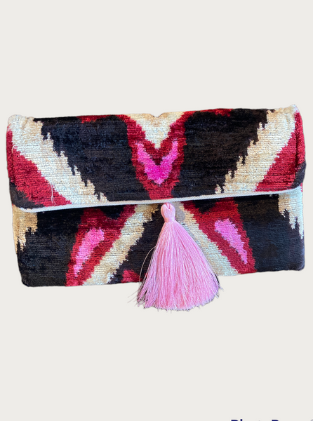 CHENILLE CLUTCH