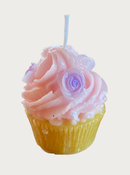 Vanilla cupcake with frosting