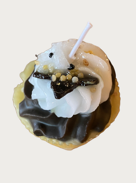 Vanilla and Chocolate Frosted Candle with Maple Leaf Topping